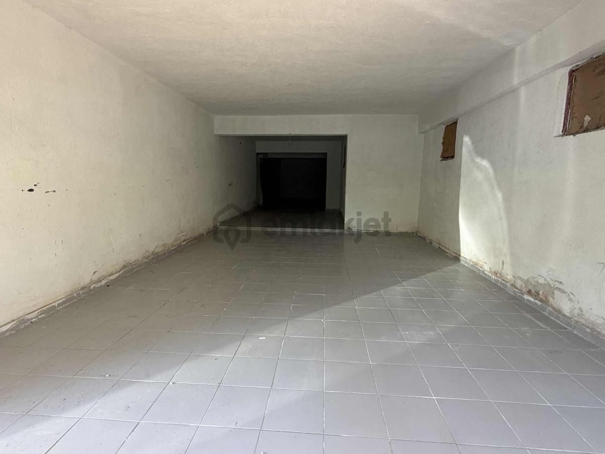 Perşembe Pazarı Yakını Büyük Depo - 15