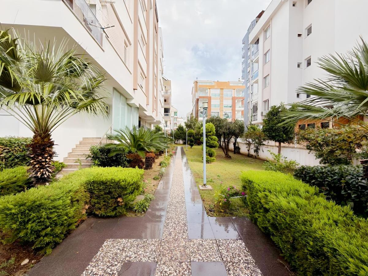 Konyaaltı Hurmada Denize Yakın Eşyalı 1+1 Satılık Dair - 3