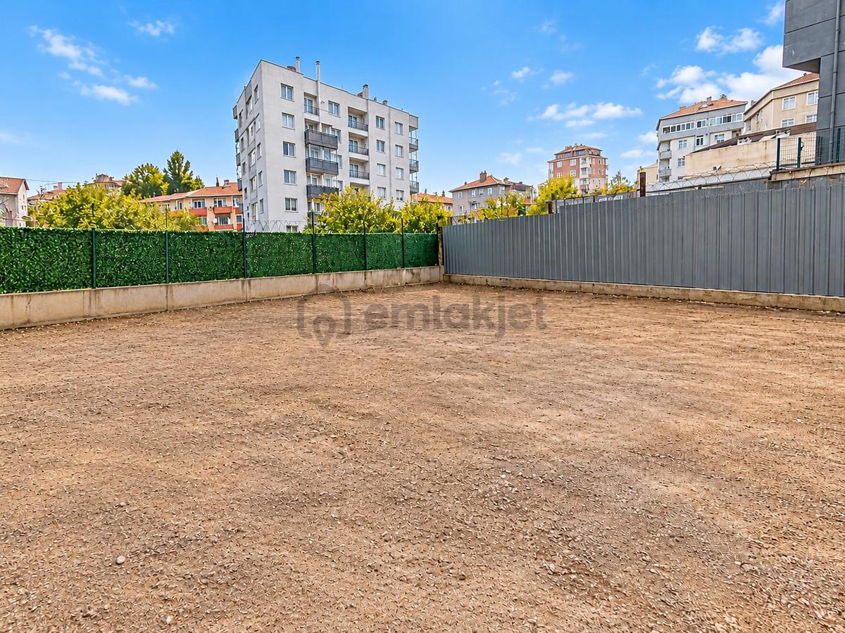 Ataşehir Ferhatpaşa'da 567 M² | 0,75 İmarlı Satılık Arsa - 7