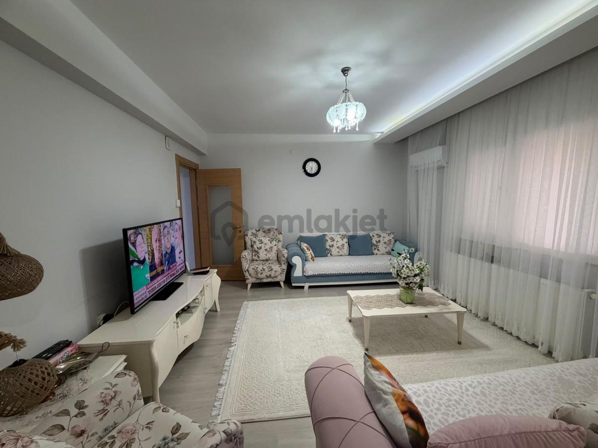 Karşıyaka Latife Hanımda Satılık 2+1 Daire - 12