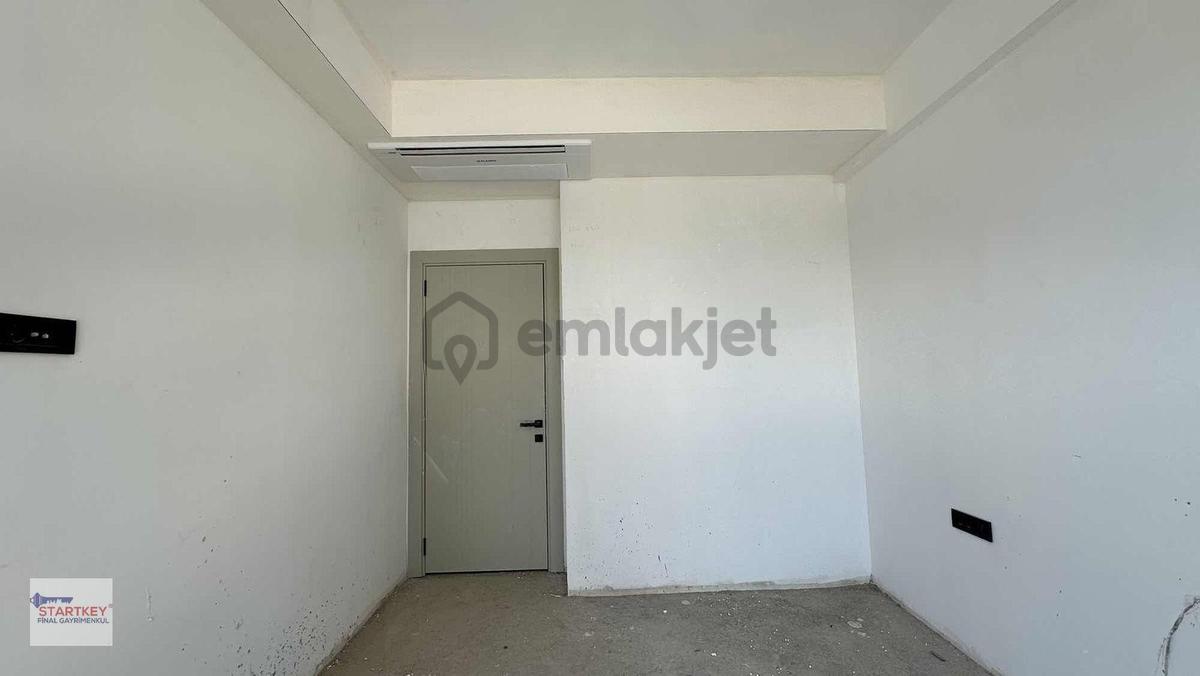 Kuşadası Denize Sıfır Lüks Rezidans Satılık 1+1 - 32