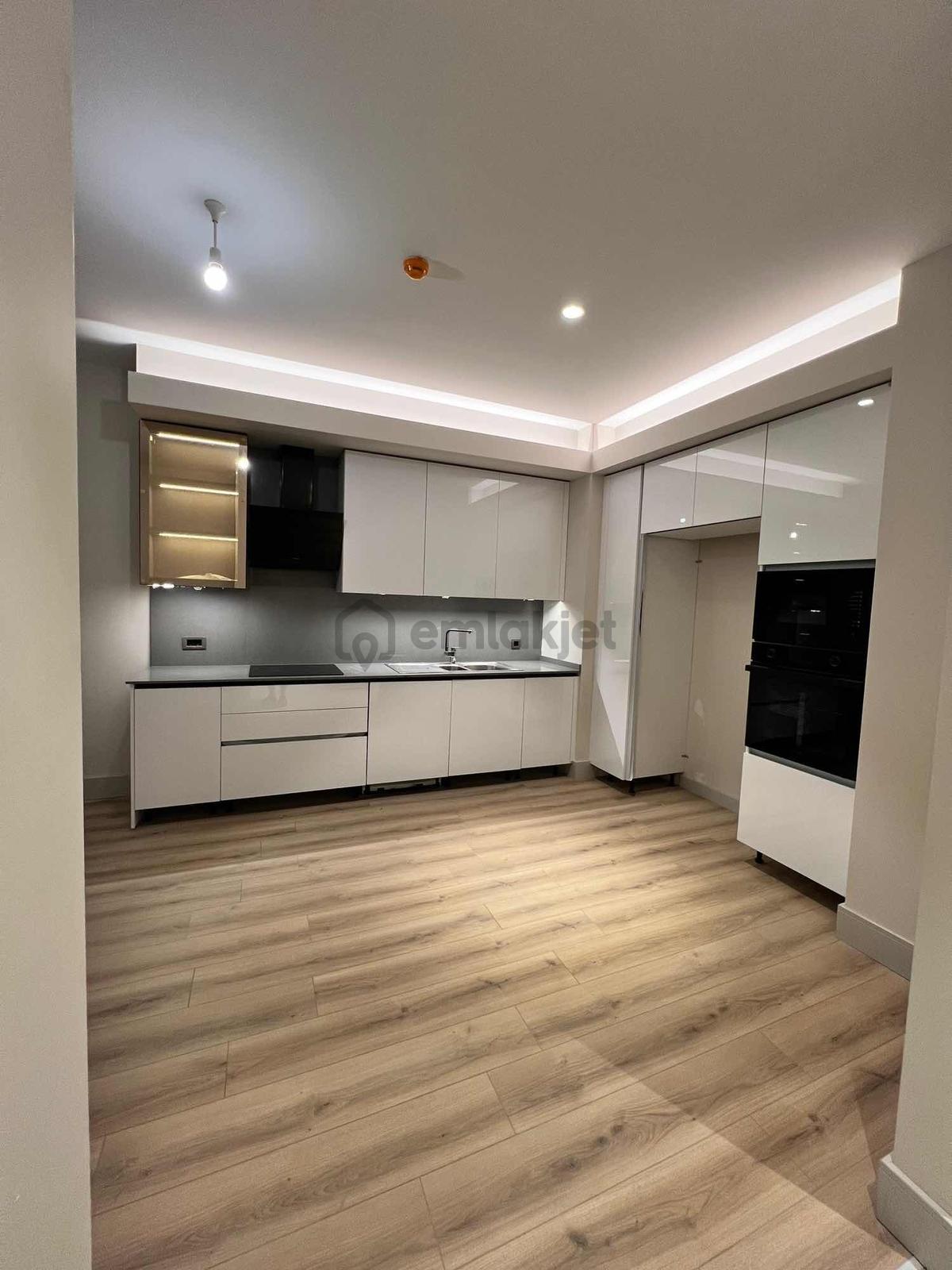 Limonlu Bahçe Konaklarında /şerefiyeli / Güzel Cepheli 2+1 - 15