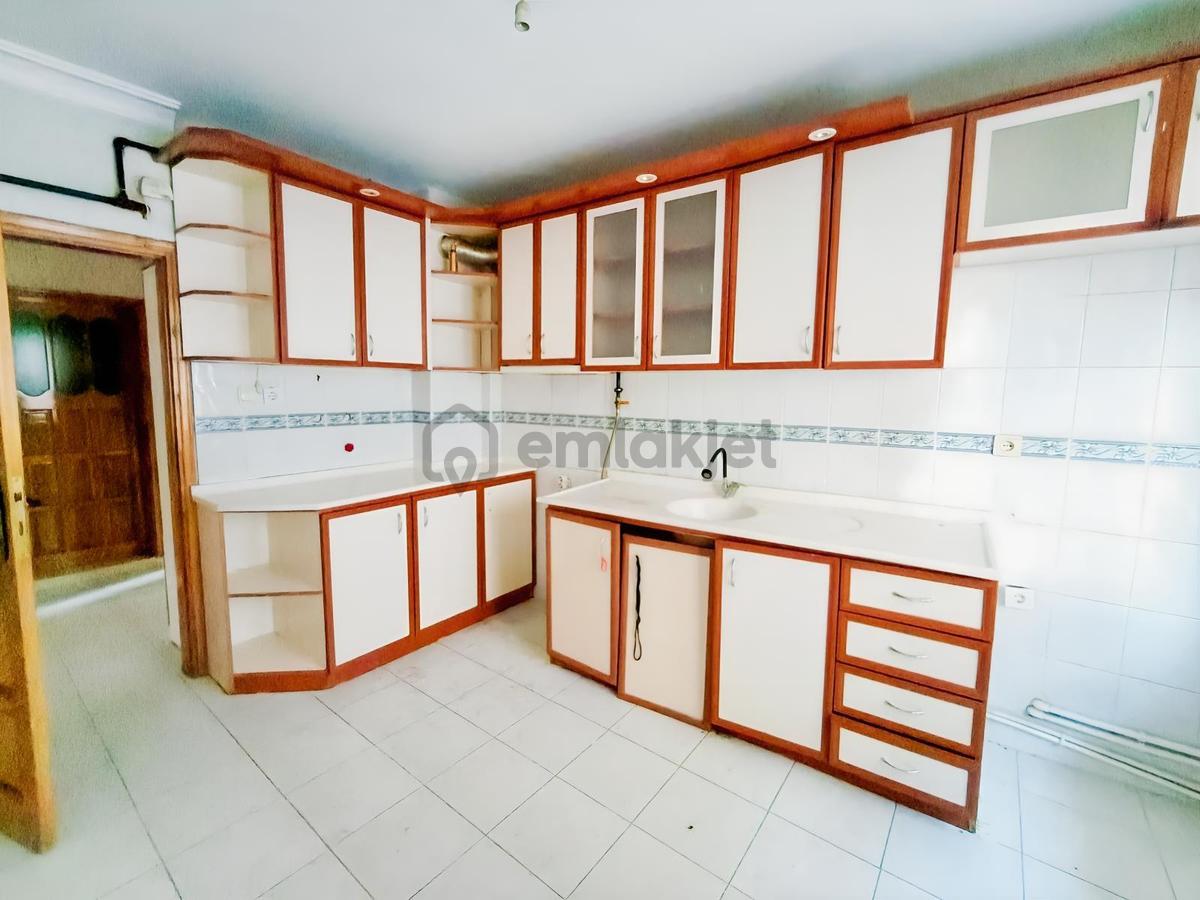 Elfiden Sütlüce Mahallesi Üstünkent Sitesinde 3+1 Kiralık Daire - 9