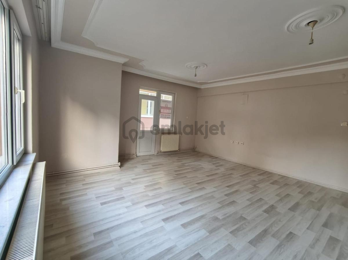 Elfiden Sütlüce Mahallesi Üstünkent Sitesinde 3+1 Kiralık Daire - 8