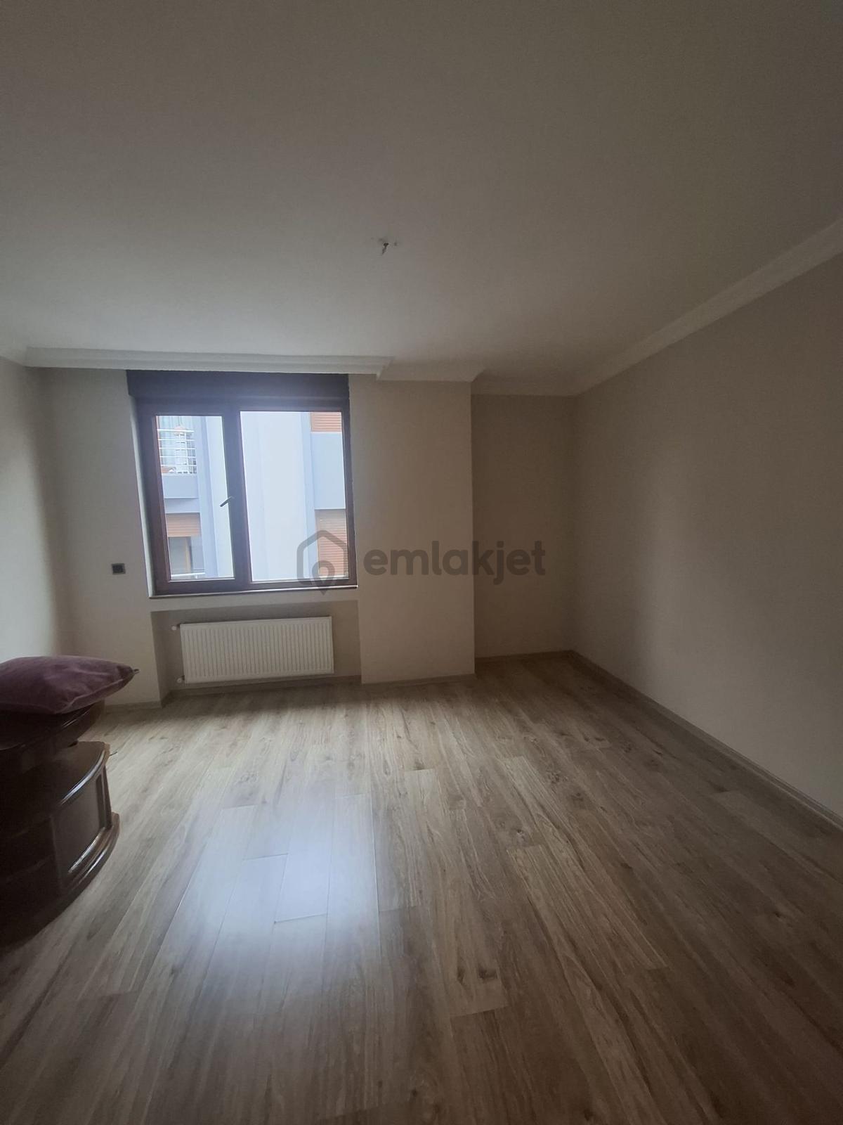 Bahçelievler Piramit Restoran Yakını 3+1 Kiralık Daire - 15