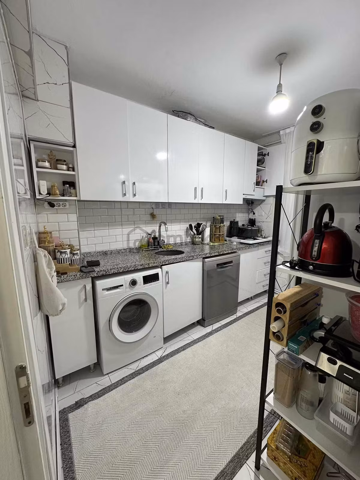 Gaziosmanpaşa Merkez Balkonlu Satılık 2+1 Giriş Kat Daire - 11