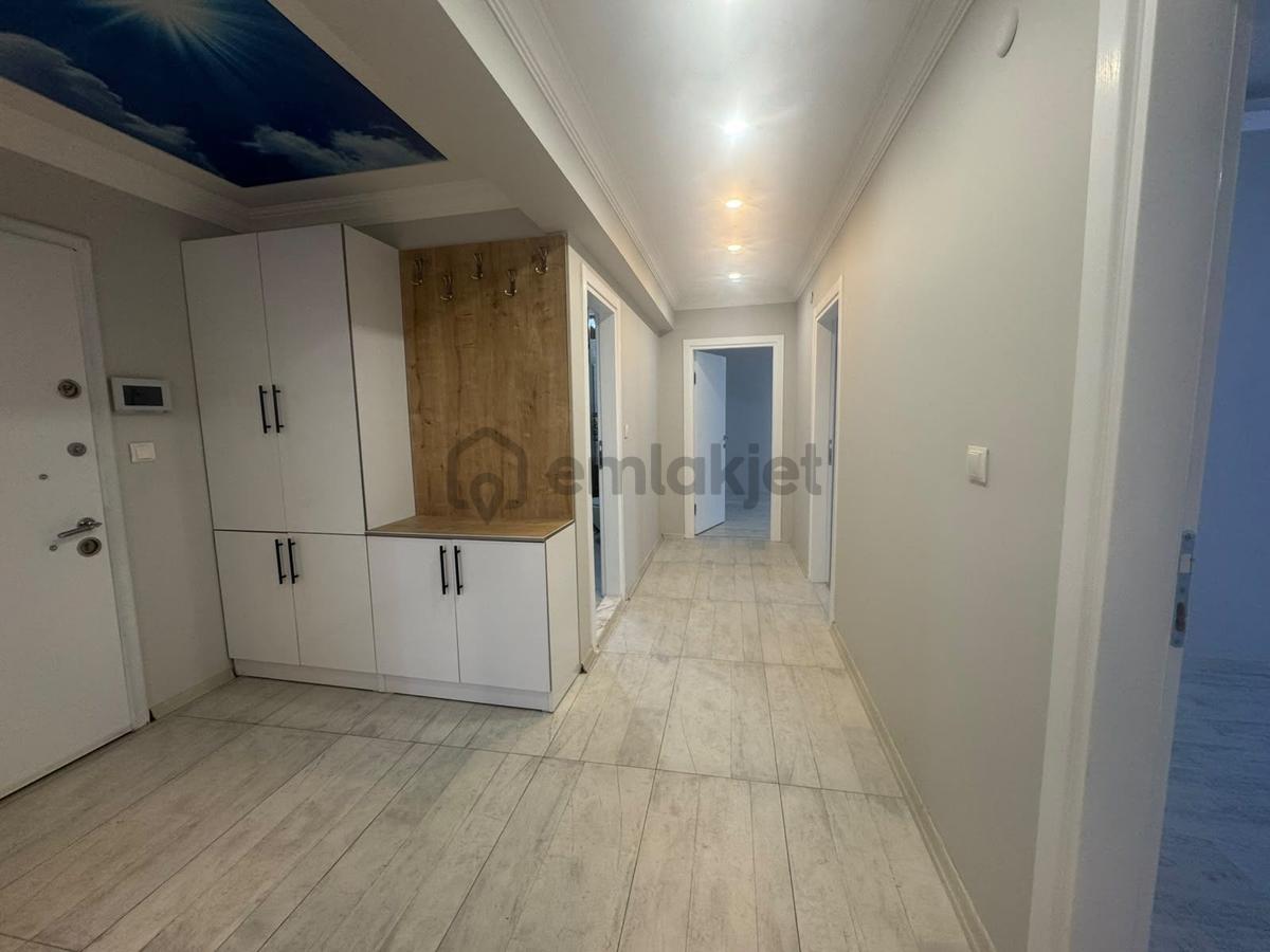 Yeşiltepe'de Krediye Uygun Ebeveyn Banyolu 3+1 Satılık Daire - 6
