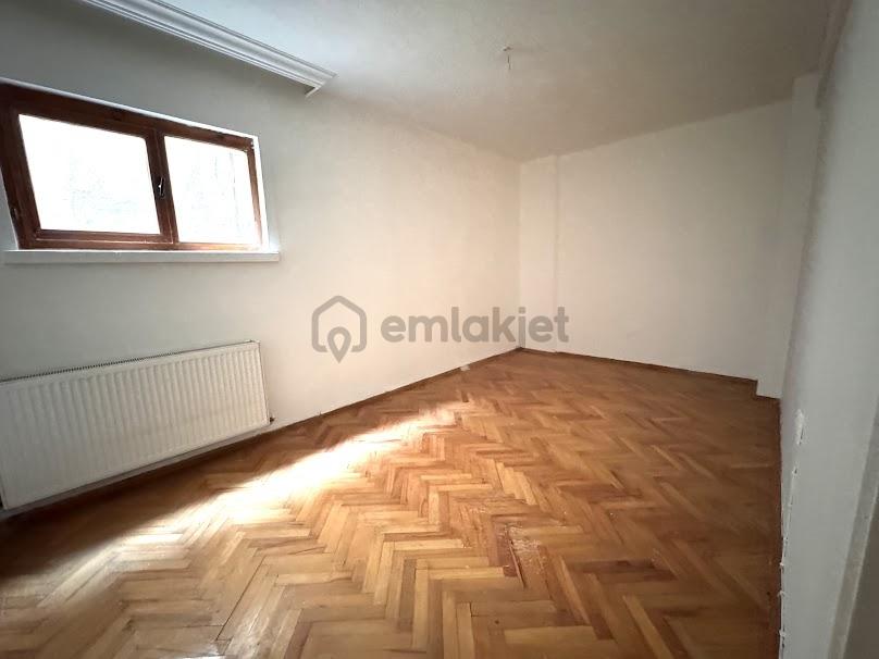 Çankaya Tekman Caddesi Üzerinde Geniş Kiralık 3+1 Daire - 6