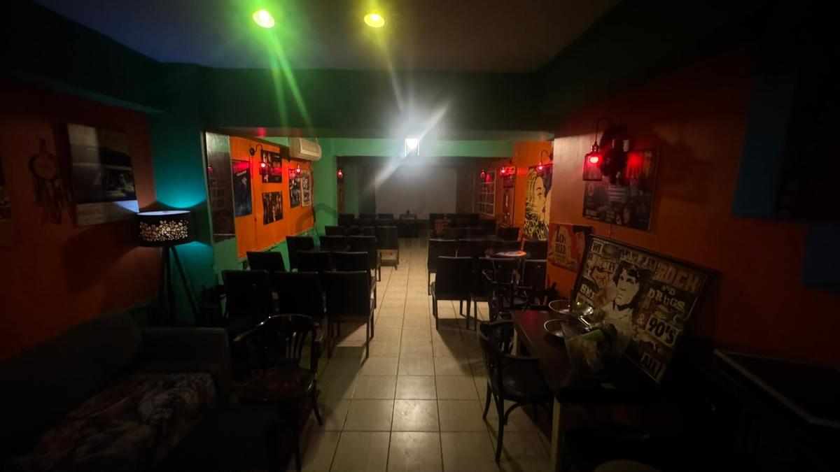 İzmit Barlar Sokağında Konsept Bar | Ruhsatlı, Caddeye Yakın - 23