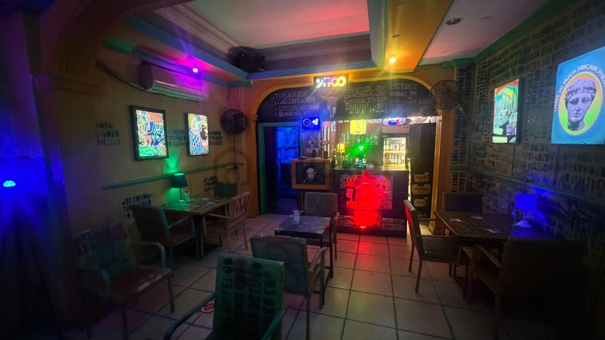 İzmit Barlar Sokağında Konsept Bar | Ruhsatlı, Caddeye Yakın - 8