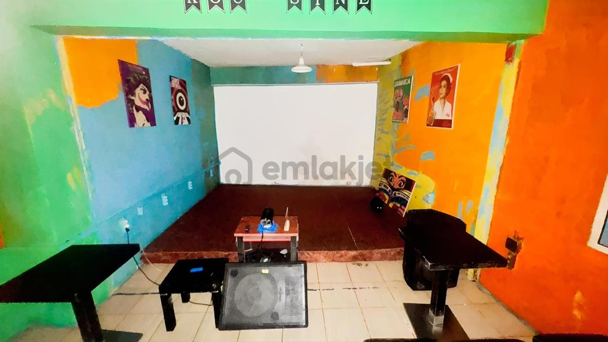 İzmit Barlar Sokağında Konsept Bar | Ruhsatlı, Caddeye Yakın - 27