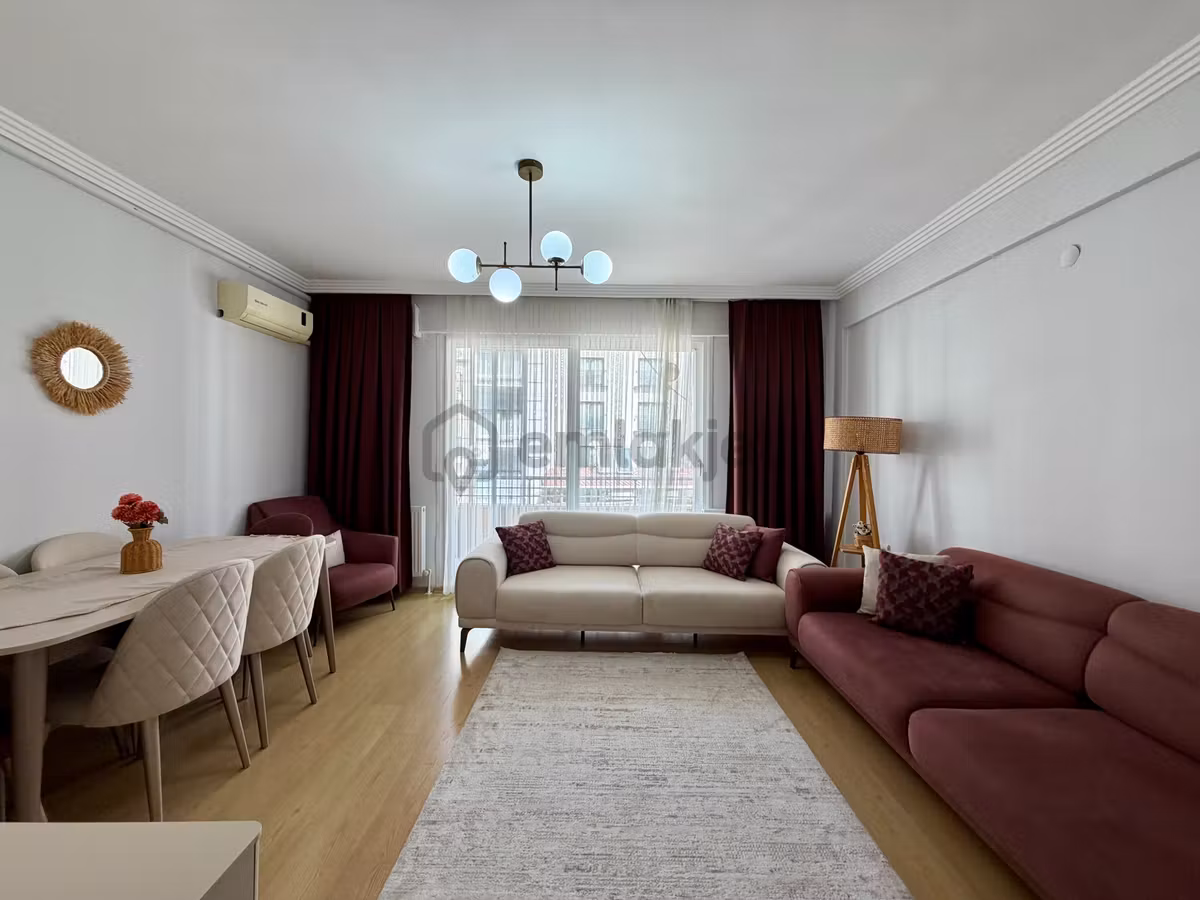 Kuşadasında Satılık 3+1 Geniş Daire