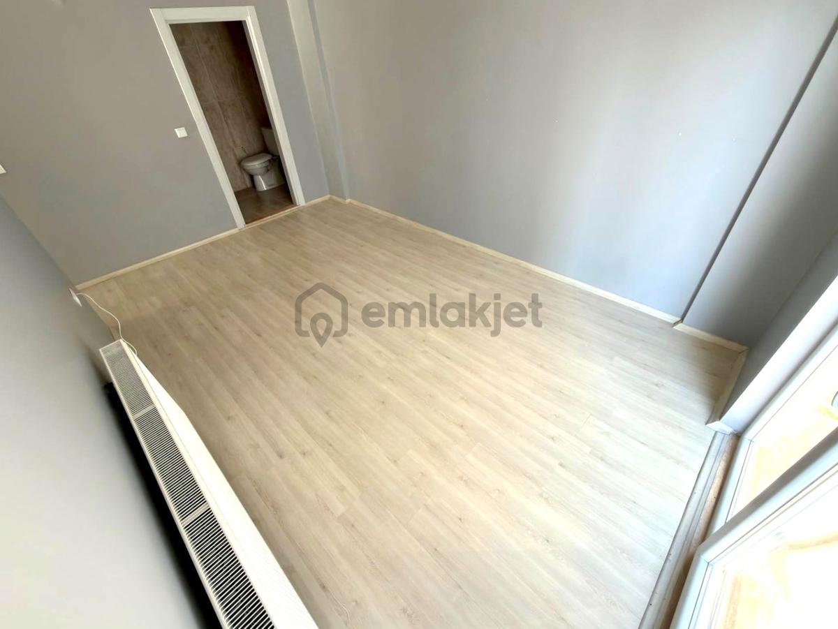 Doradan Akçayda Ara Kat Ön Cephe Ebv Banyolu 2+1 Satılık Daire - 8
