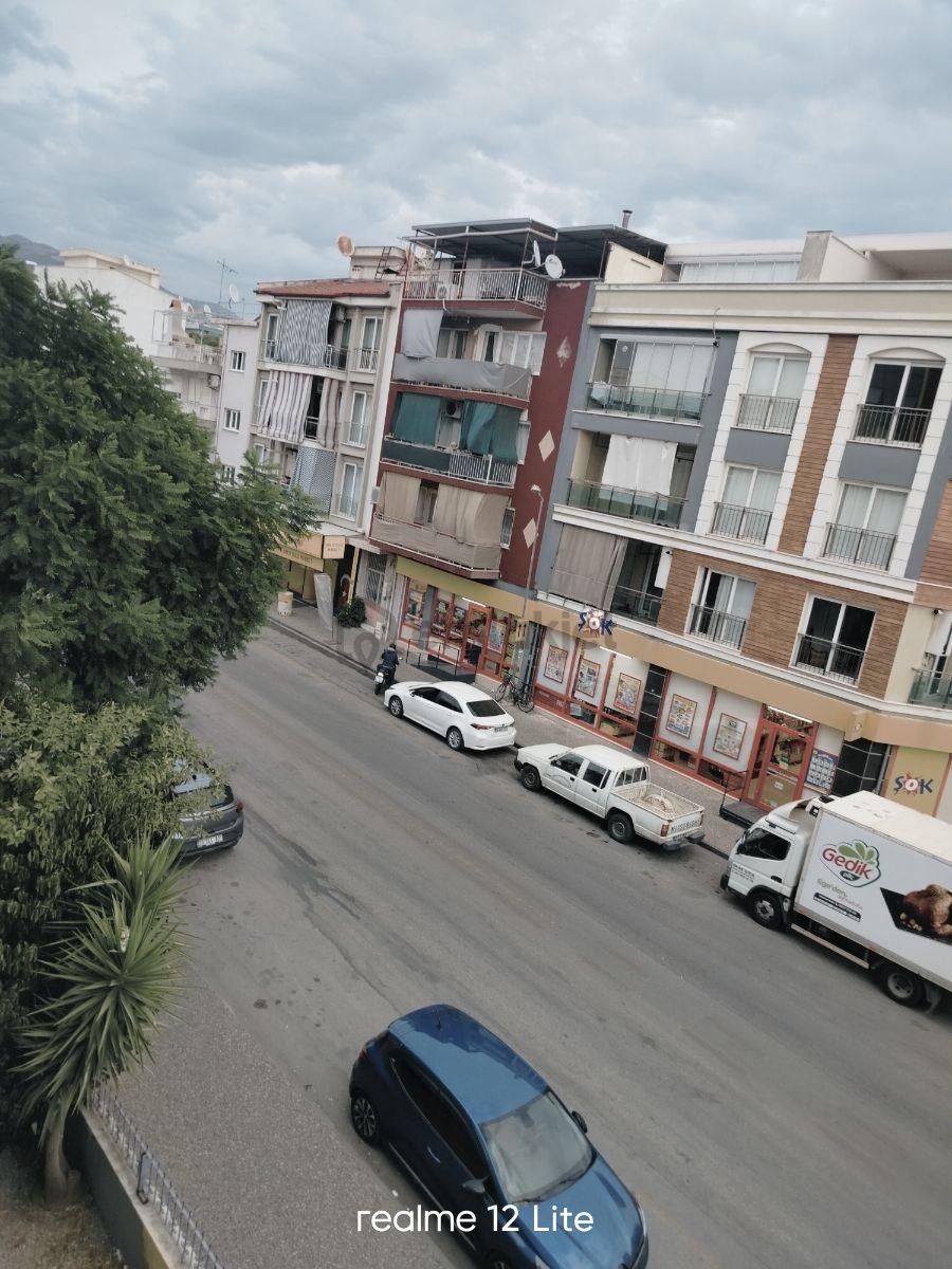Cadde Üzerinde, Genis 3+1 Kaçırılmayacak Fırsat Dair! - 3