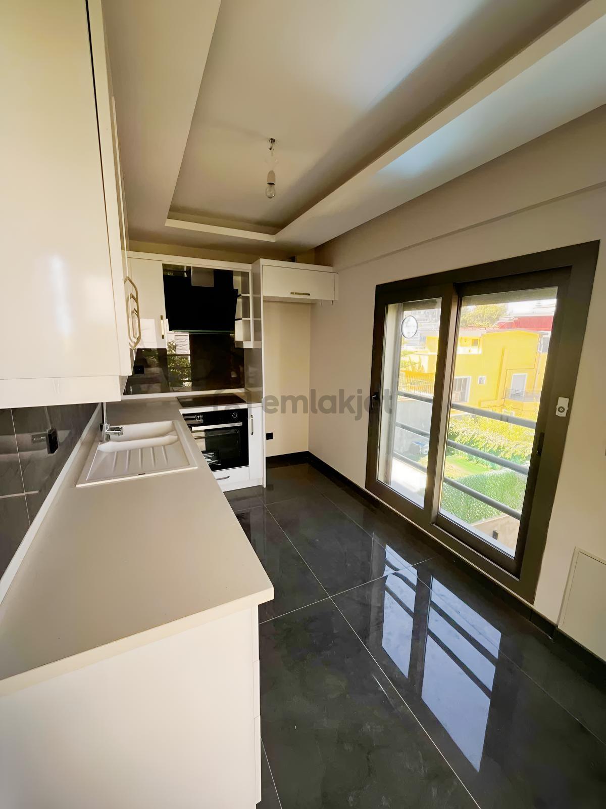 Fiyat Düştü! Acil Satılık Güzelbahçe Asansörlü Villa - 25