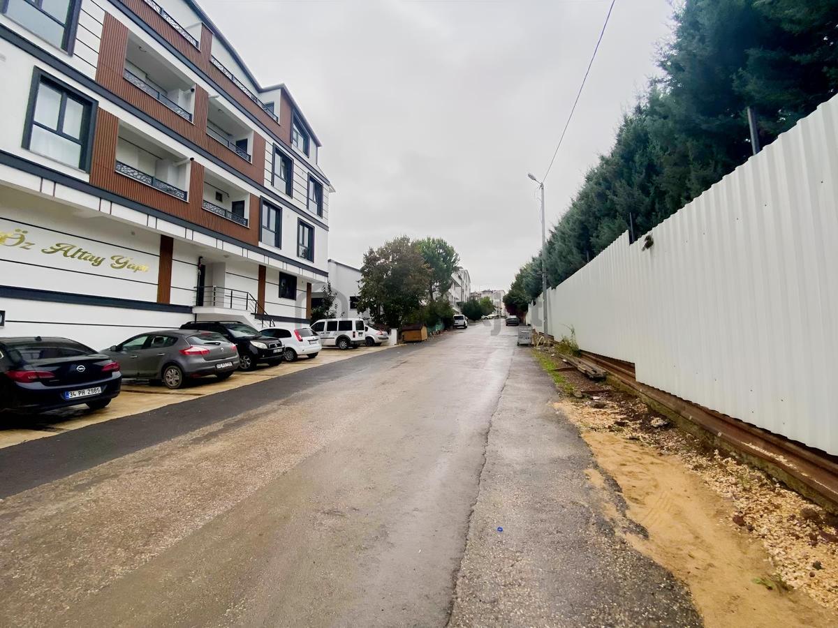 Başiskele Barbaros Mahallesinde Kiralık 2+1 Ara Kat Daire - 4
