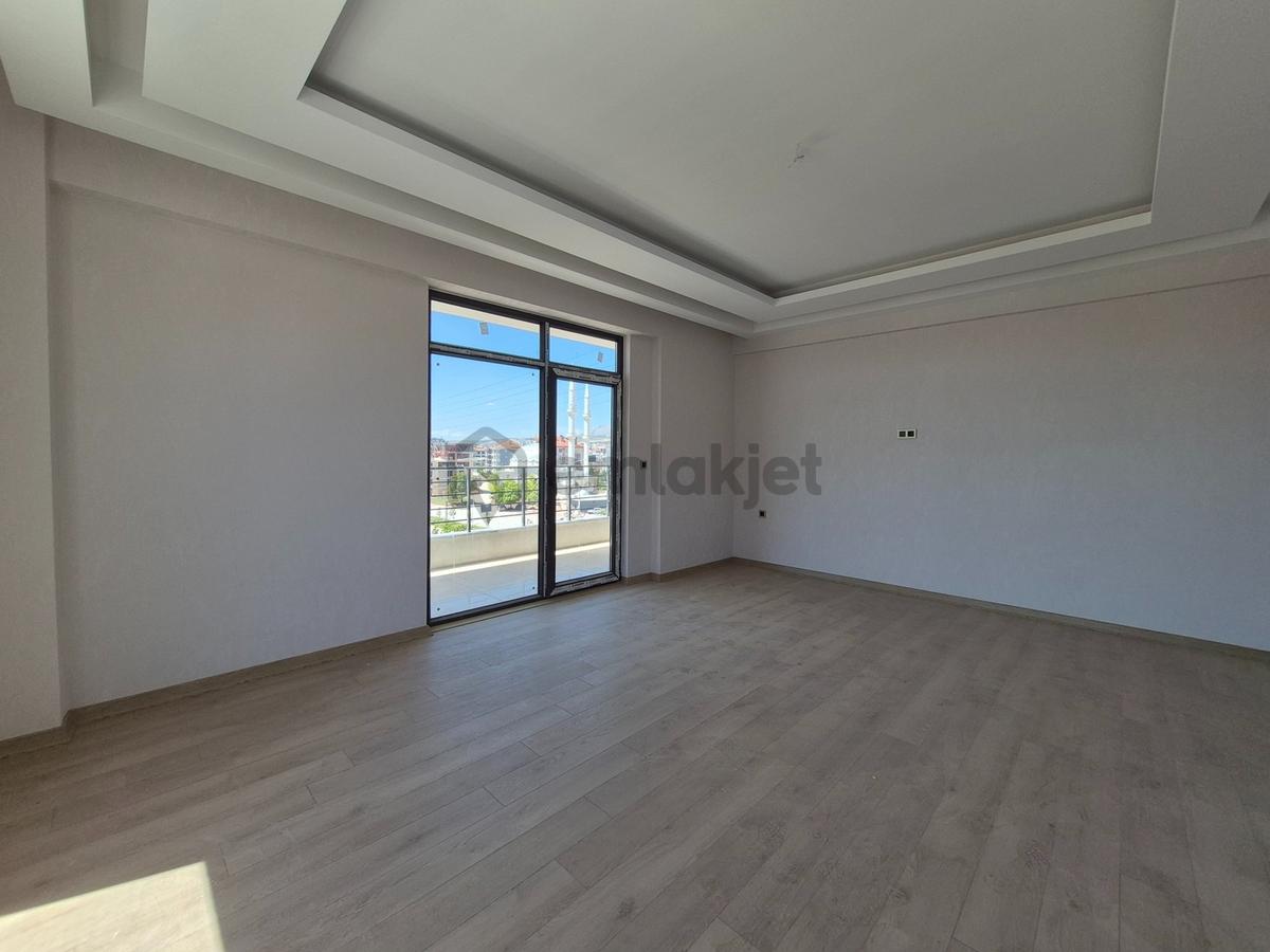 Esenler Mah. Cadde Üzeri İşyapar'dan Sıfır 4+1 Lüks Daire - 27