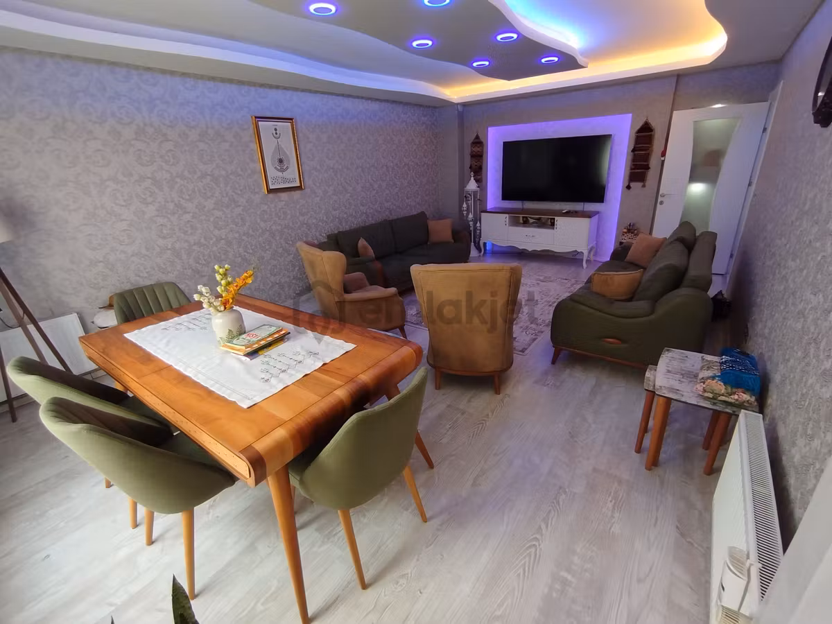 Yeski Emlâk İnşaattan Satılık Site İçinde 3+1