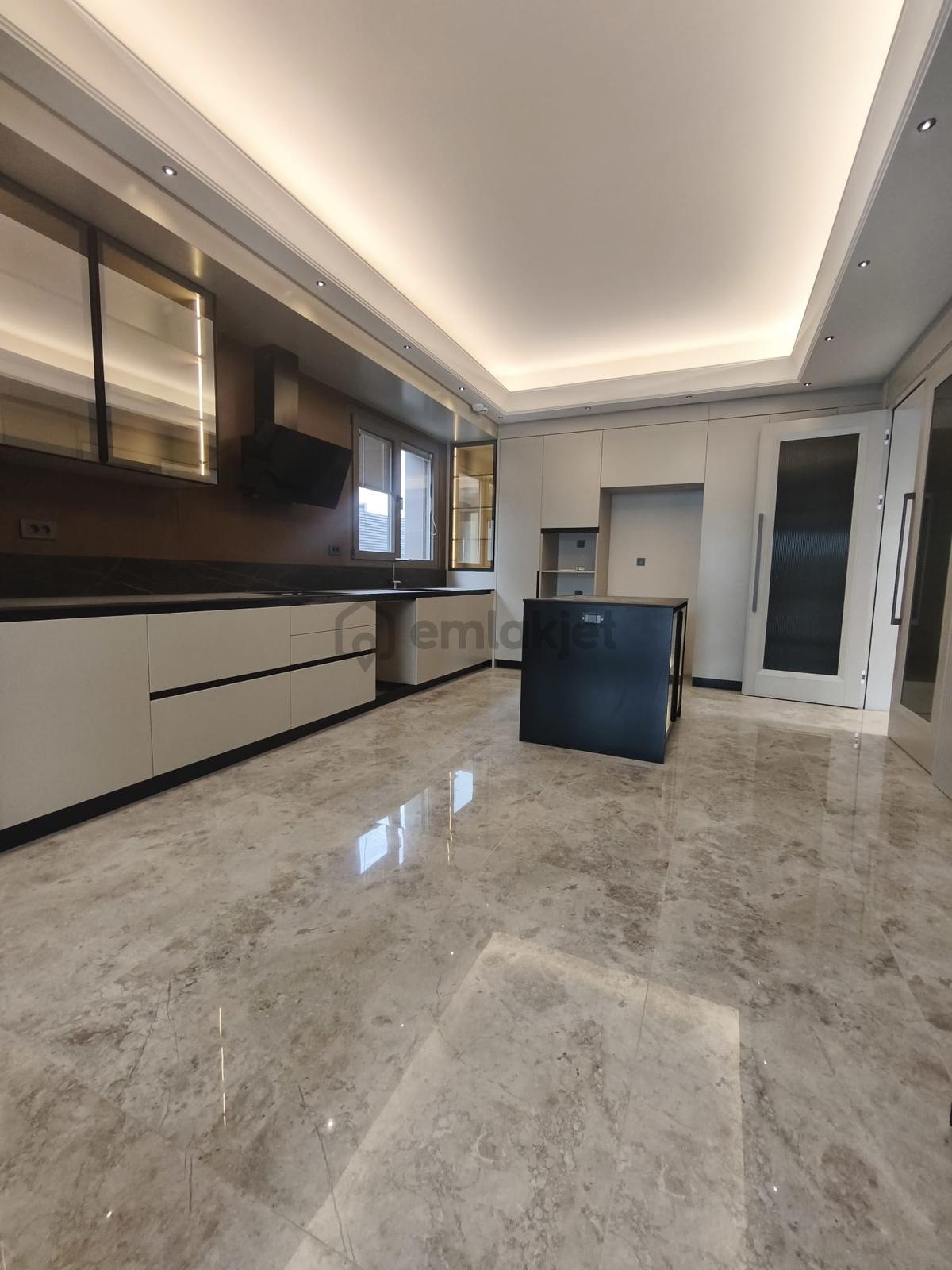 Anka'dan Becende Bulabileceğiniz En Donanımlı Villa - 23