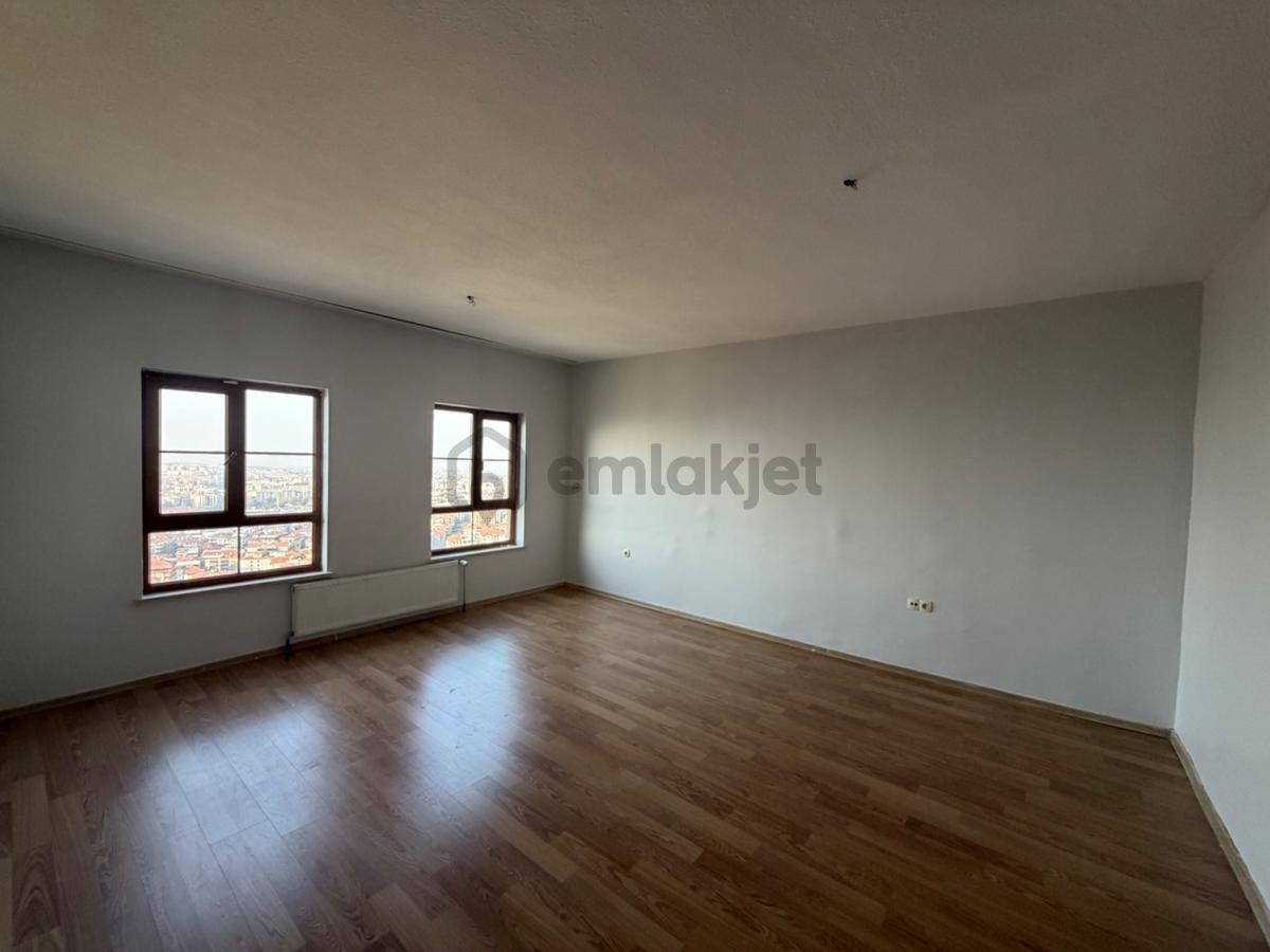 Kernek İnderesi Tokide Kiralık 3+1ara Kat Daire - 13