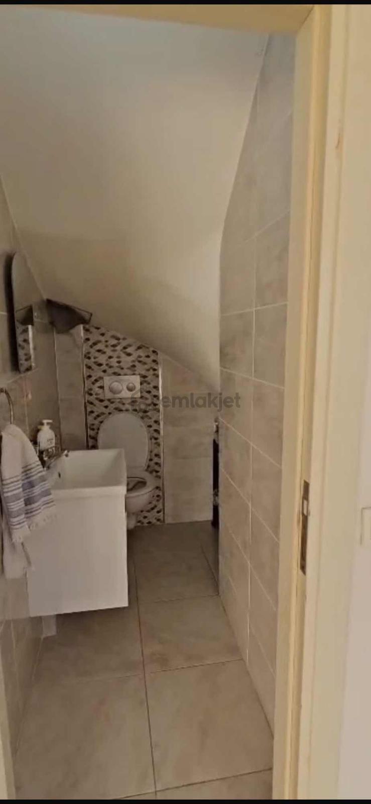 Denize Yakın Havuzlu Sitede Satılık 3+1 - 4