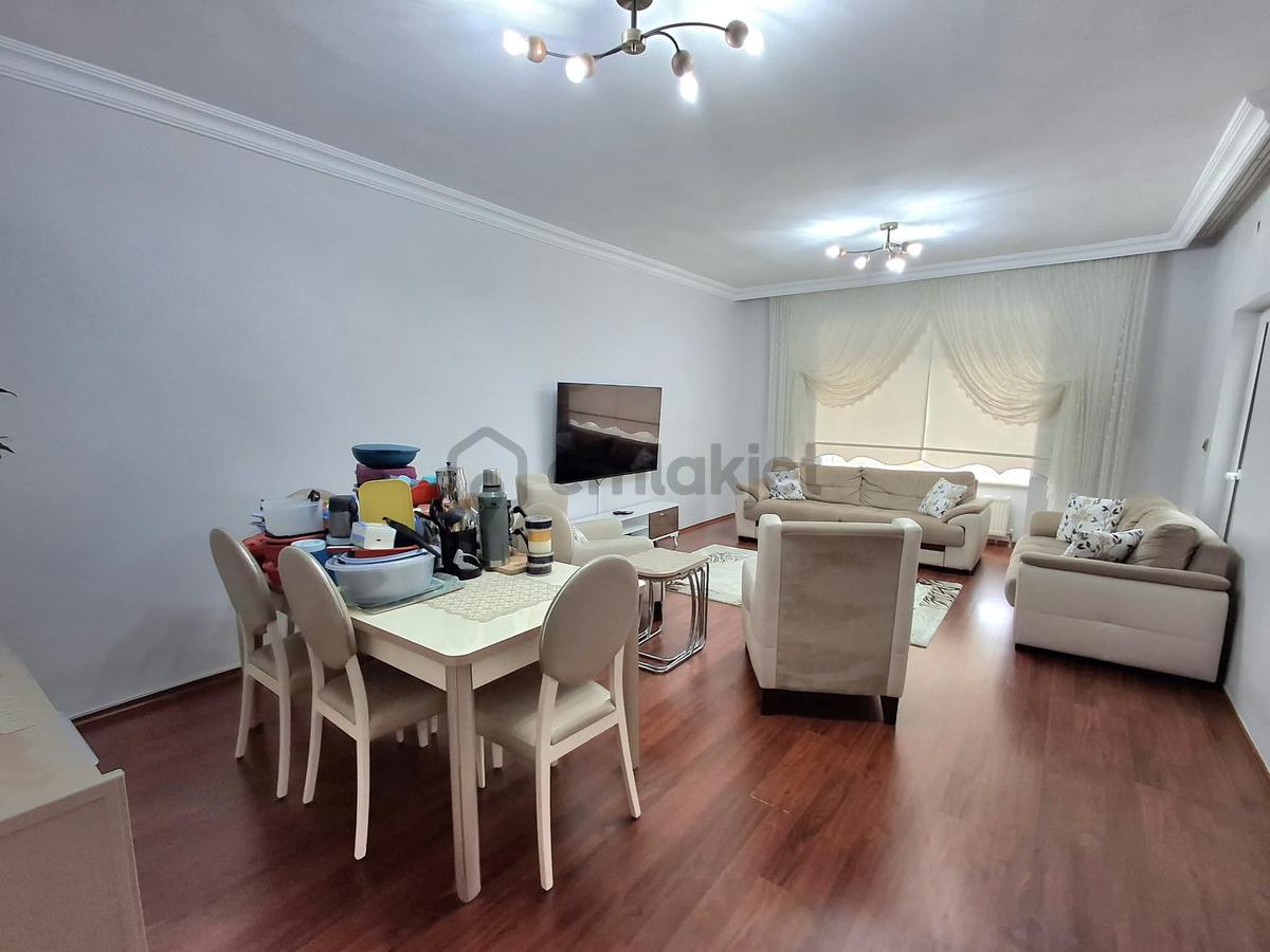 Alacaatlı Park Caddesi Lavanta Park Sitesi 4+1 - 8