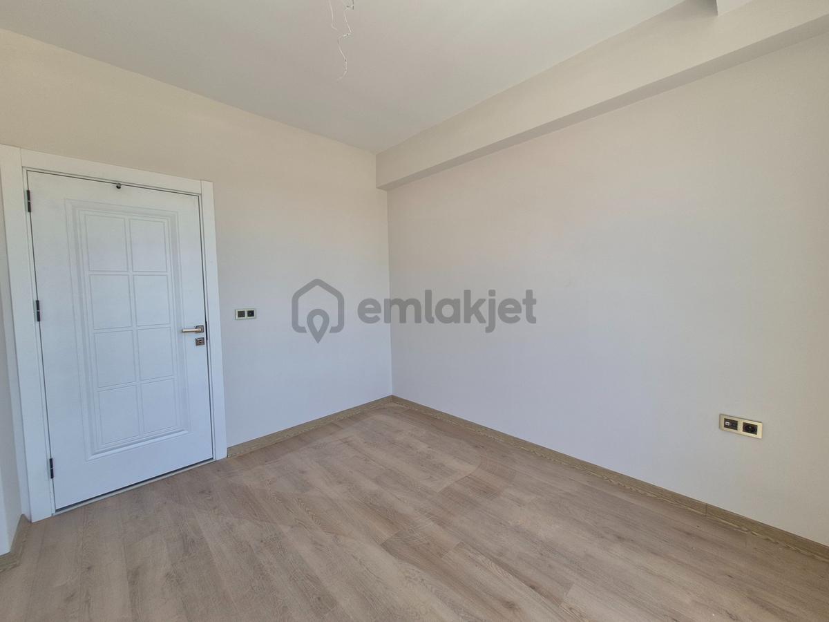 Esenlerde 3+1 Cadde Üzerinde, Sıfır Ve Yerden Isıtmalı Daireler - 45