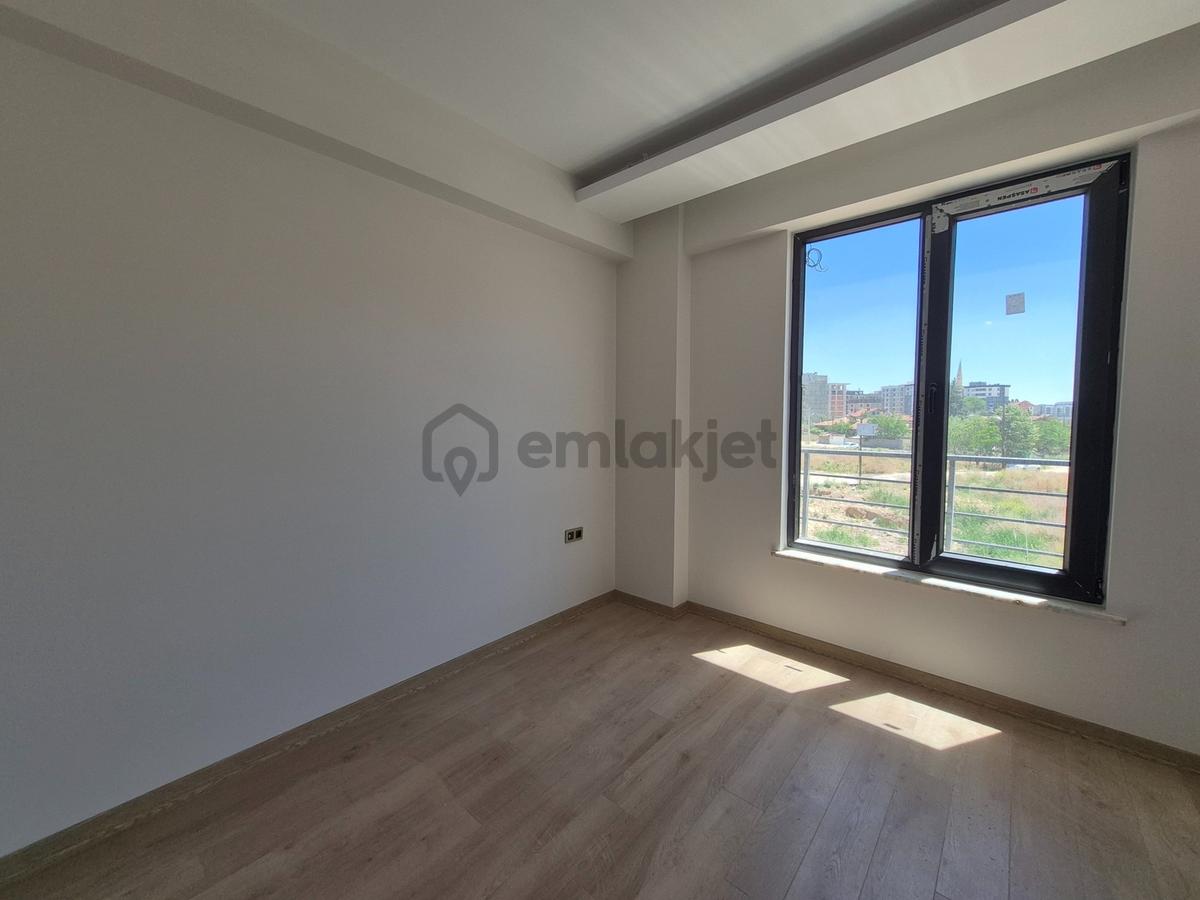 Esenlerde 3+1 Cadde Üzerinde, Sıfır Ve Yerden Isıtmalı Daireler - 7