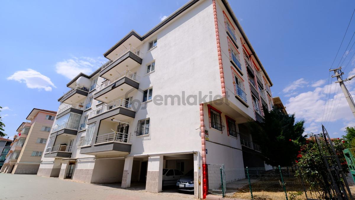 Sincan Yenikent M.kemal'de Çift Balkonlu 3+1 Satılık Daire