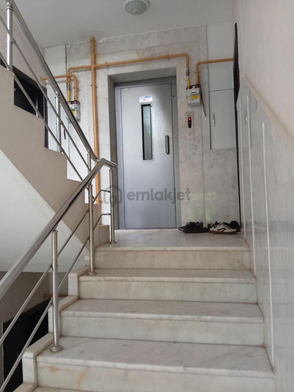 Ataşehir Mh De Satılık Lüks Daire - 11