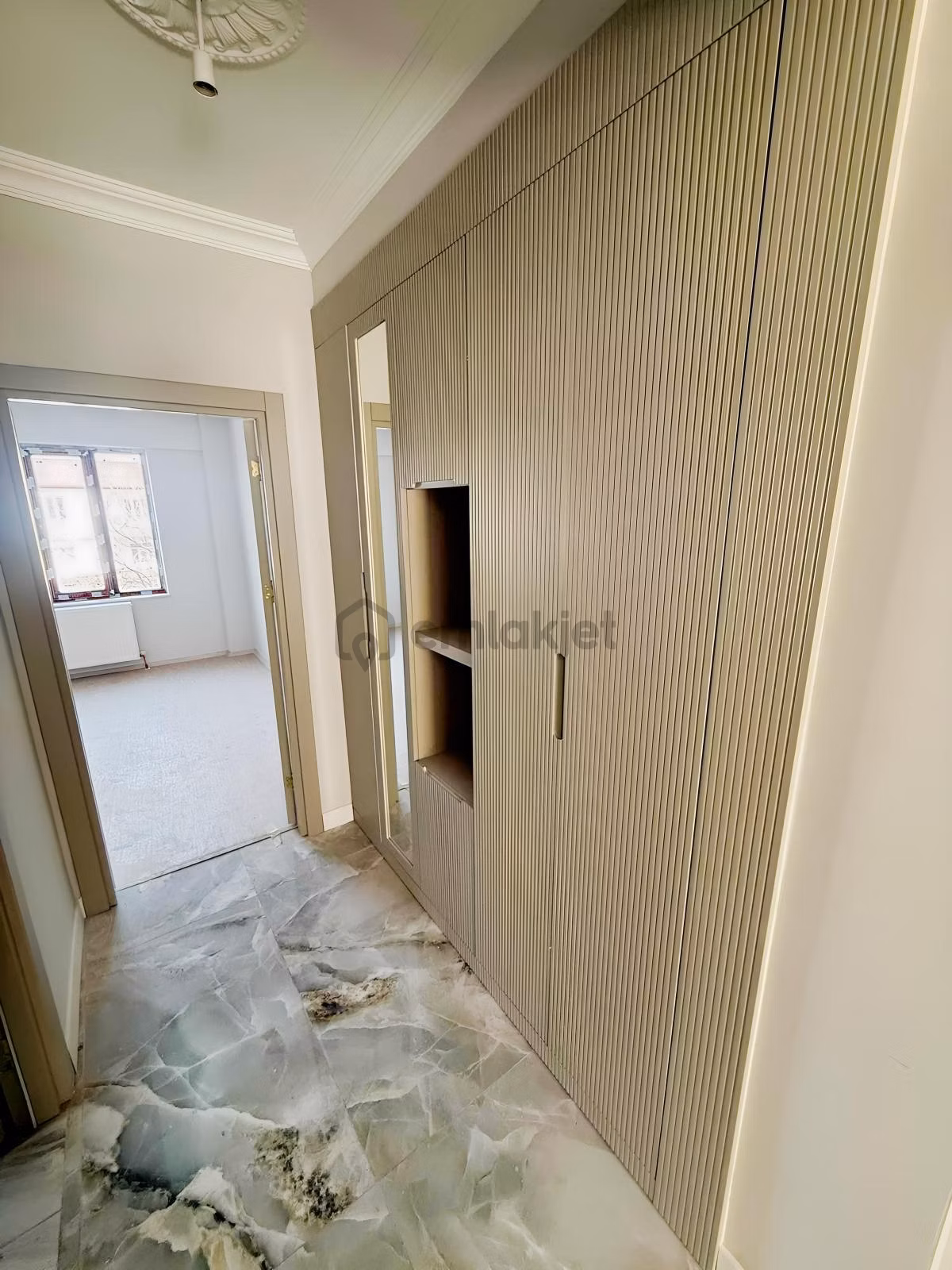 Satlık 1+1 Daire - 12
