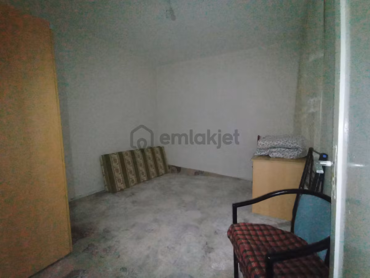 Nalçacıda Eşyalı Kiralık 1+1 Daire - 3