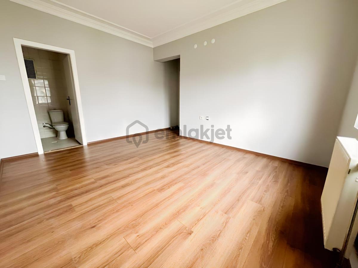 Demetevlerde Asansörlü Boyalı E.banyolu Arakat 4+1 Kiralık Daire - 5