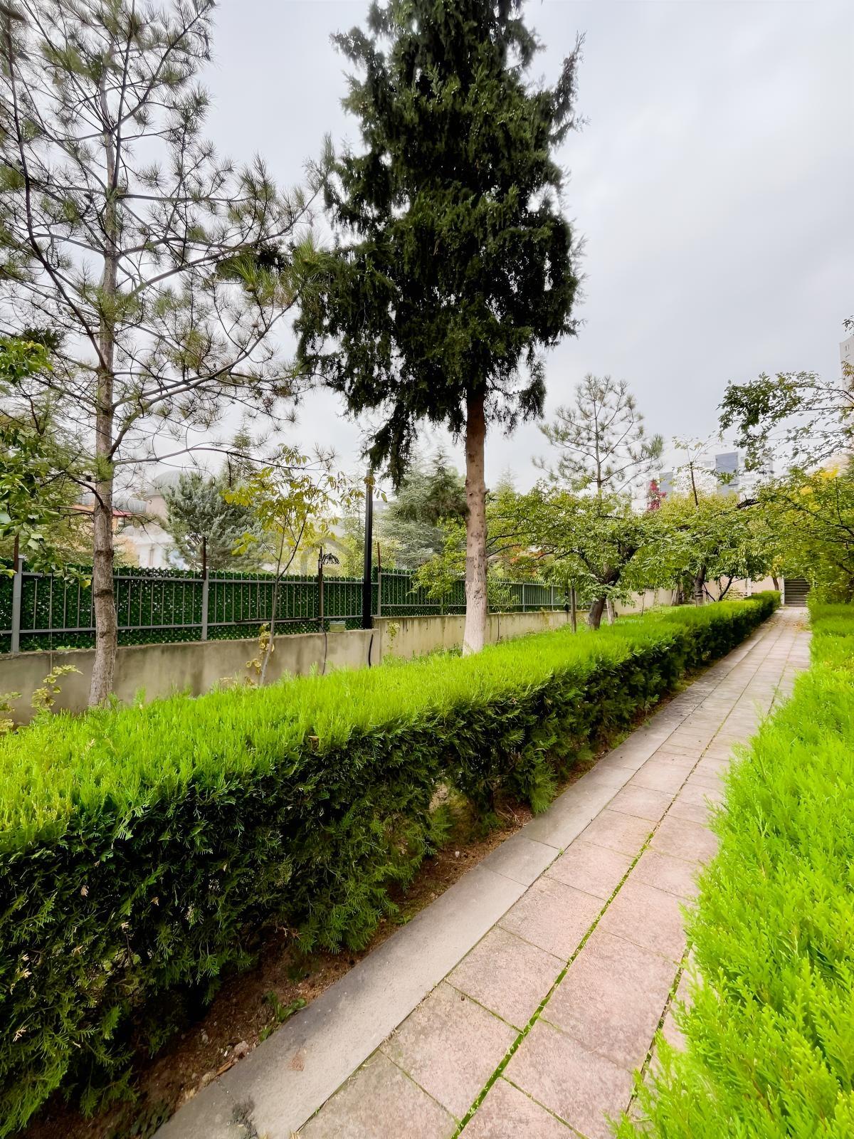 Demetevlerde Asansörlü Boyalı E.banyolu Arakat 4+1 Kiralık Daire - 23