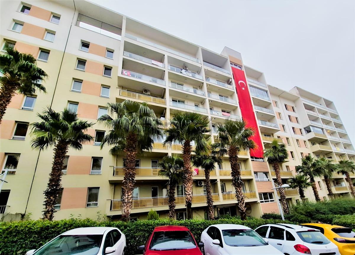 Karşıyaka, Soyak Siesta Satılık Boş 1+1 Ankastreli Daire