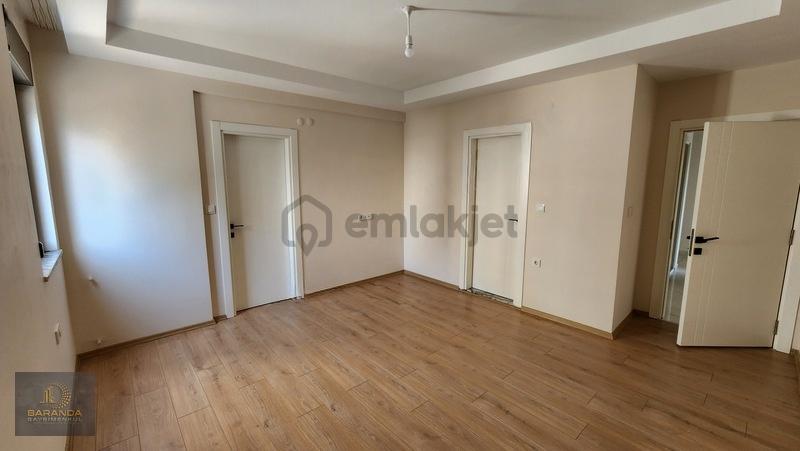 Finike Kum Mah. Denize Sıfır Kiralık Geniş 2+1 Daire - 35