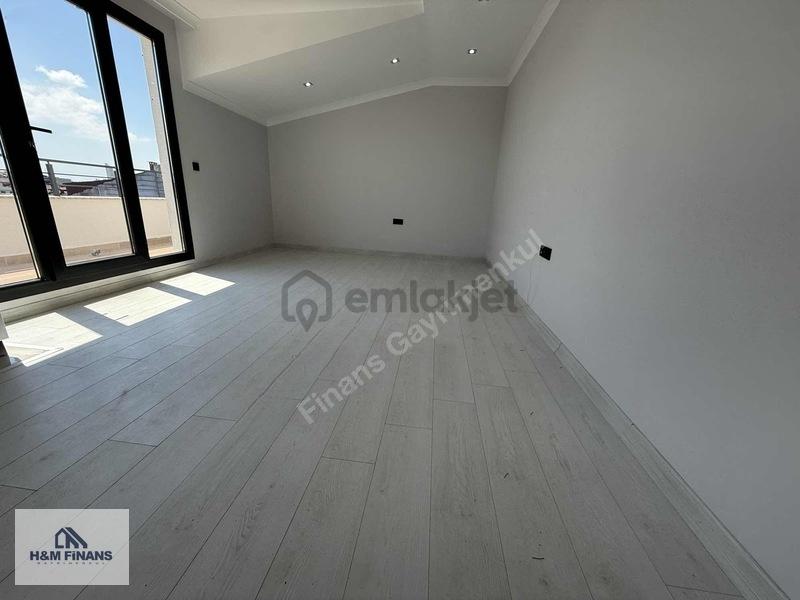 Çekmeköy Merkez Mah. 4+2 Satılık Dubleks Daire - 13