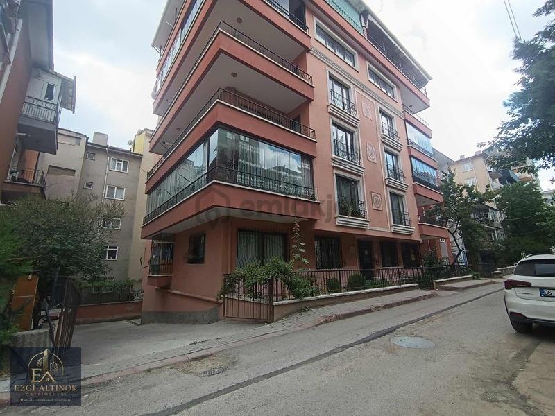 Metro Ve İvedik Caddesine Yakın Temiz 3+1 Daire