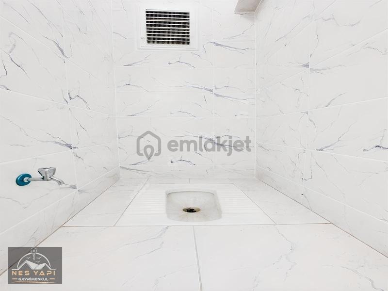 Metrobüse 5 Dk Sıfır İskanlı Arakat Daire!! - 28