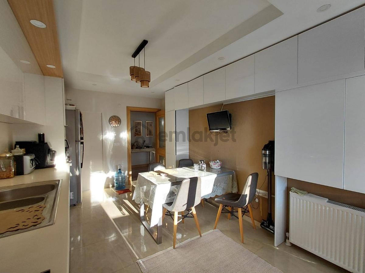 Büyükçekmece, Nin En Nezih Semtinde 4+1 Satılık Daire - 9