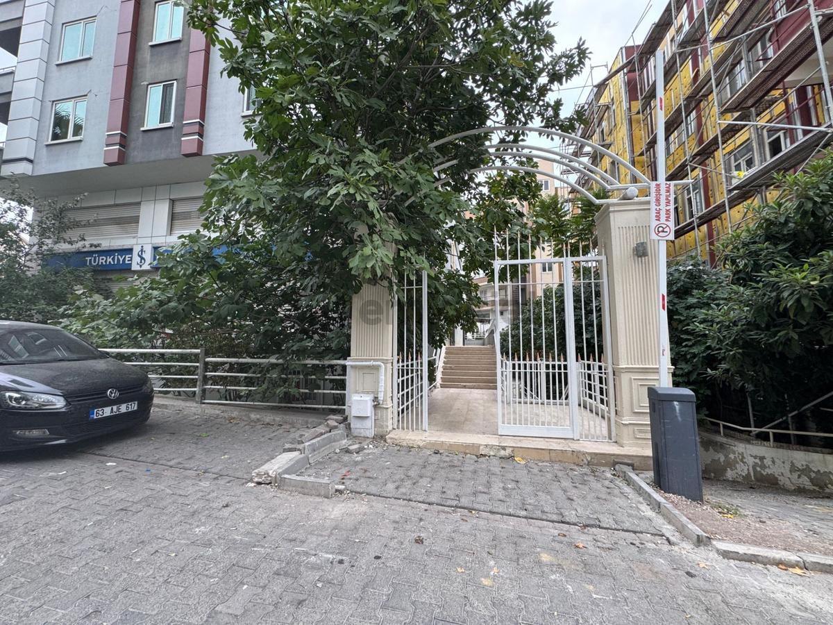 Emniyet Caddesi Üzerinde Kiralık 3+1 - 20