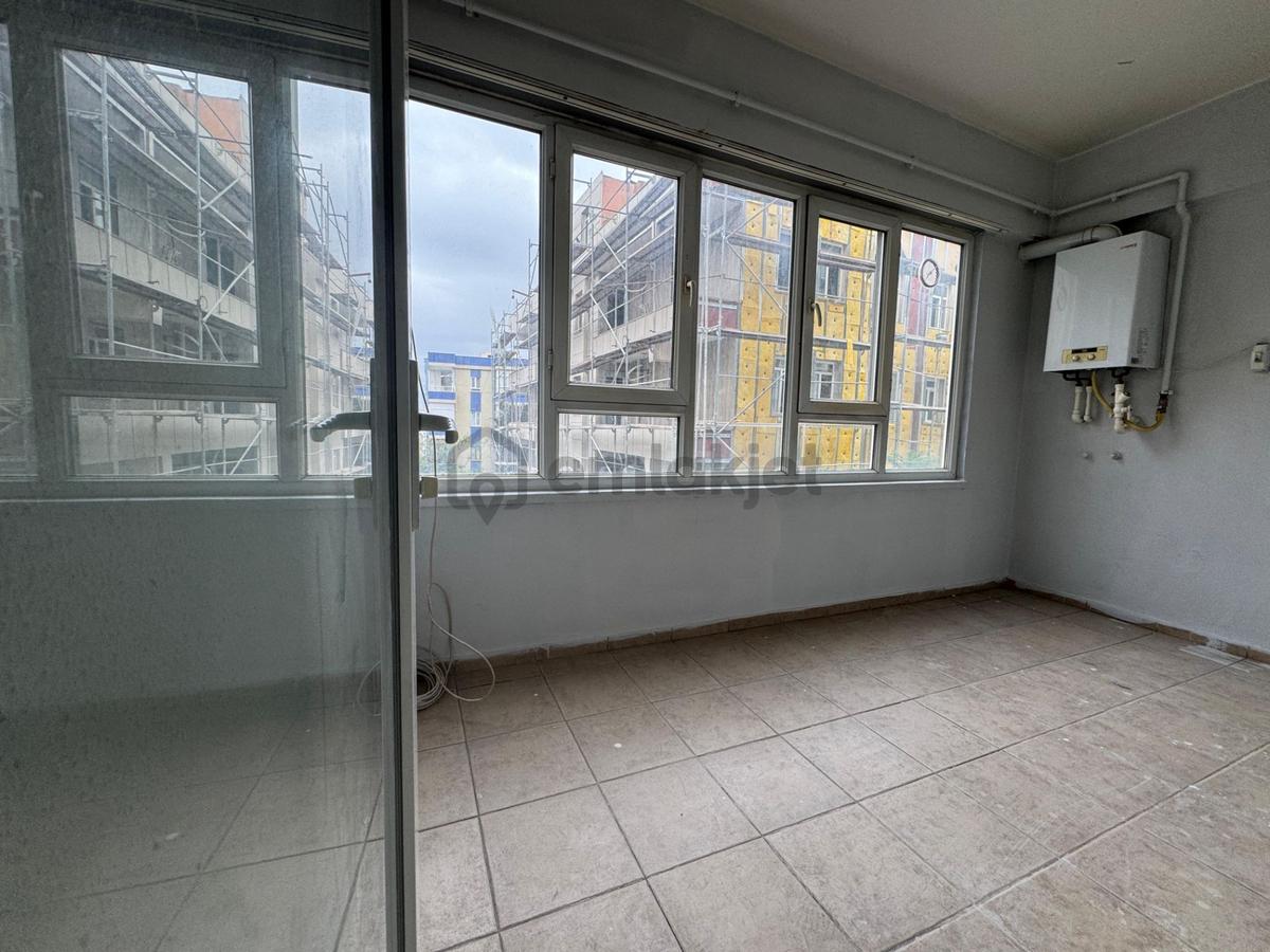 Emniyet Caddesi Üzerinde Kiralık 3+1 - 19