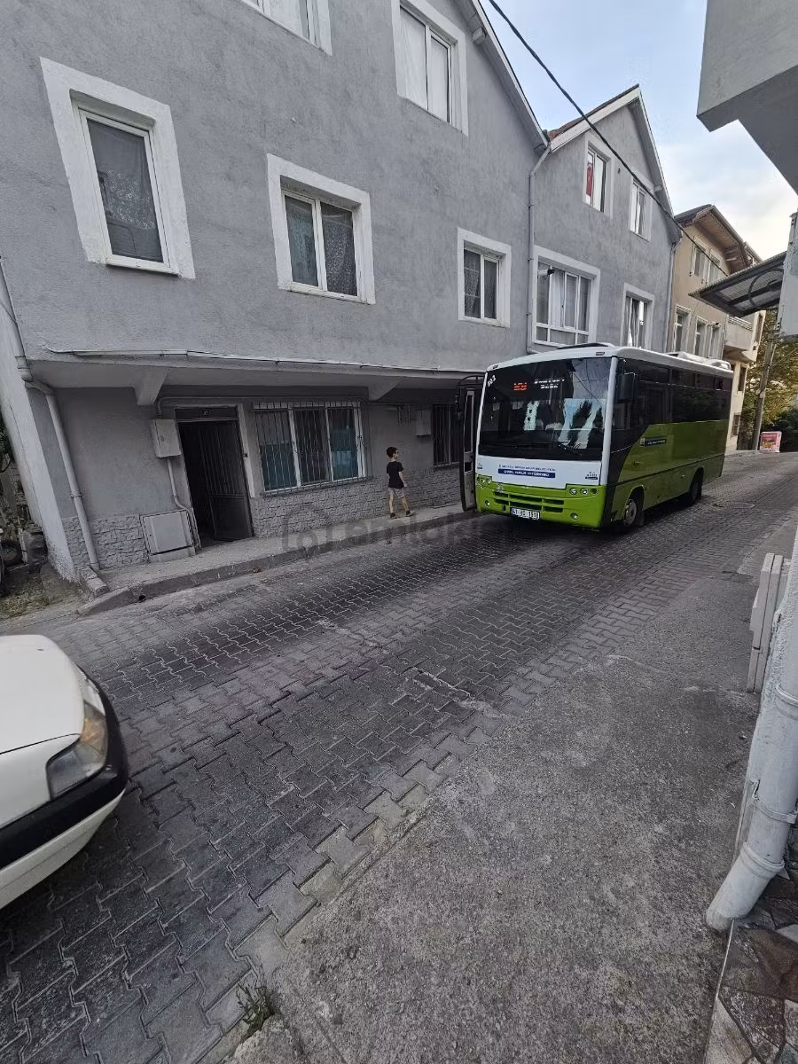İzmit Kuruçeşme Kocatepe Mah. 2+1 - 2