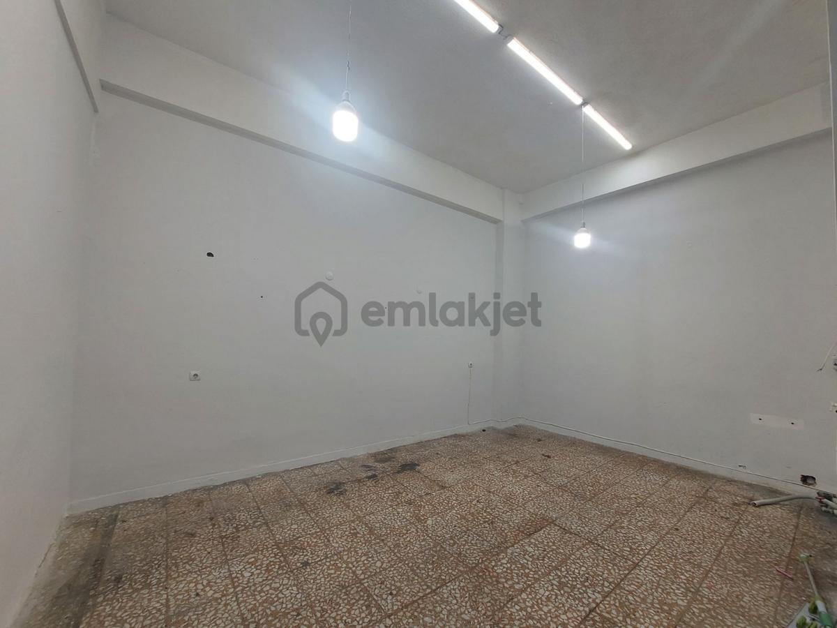 Düvenönü Tranvay Durağında Kiralık Dükkan - 7