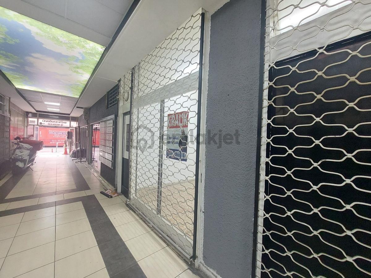 Düvenönü Tranvay Durağında Kiralık Dükkan - 3