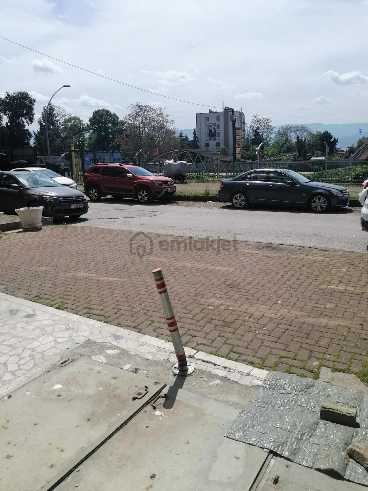 İzmit Kozluk Mahallesinde Kiralık Dükkan - 4