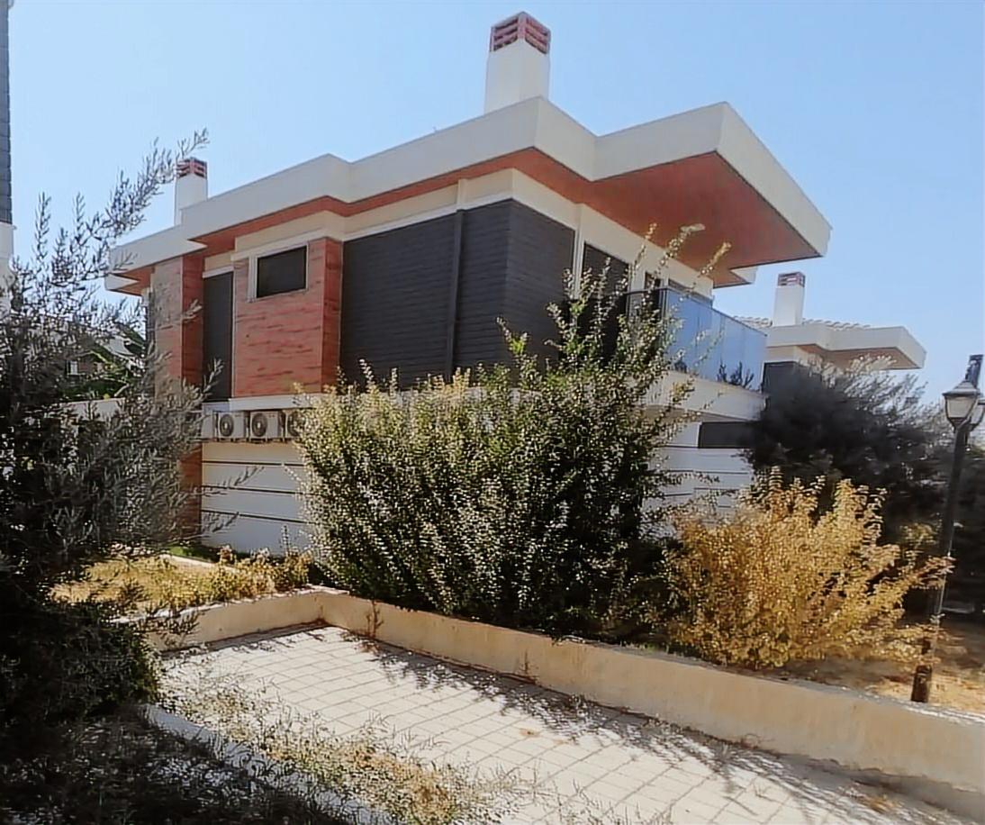 Kuşadası Doğalgazlı Tek Müstakil Villa - 2