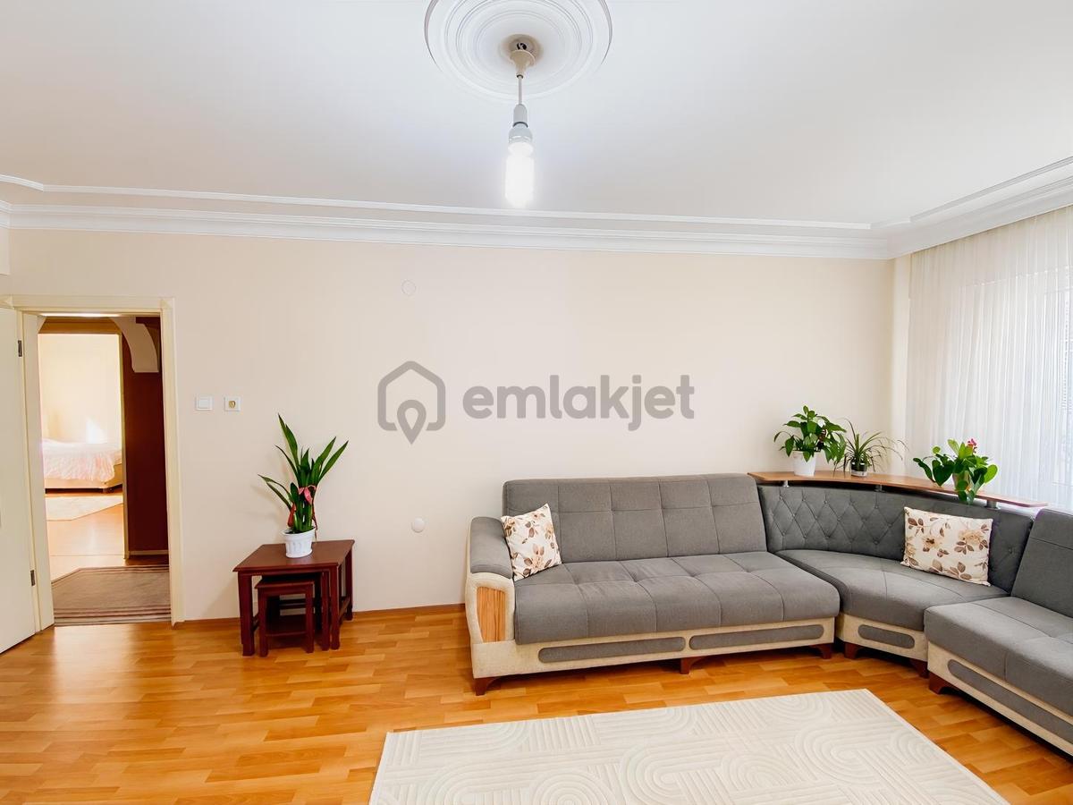Altıntepsi'de Harika Konumda Satılık 2+1 Fırsat Daire - 5