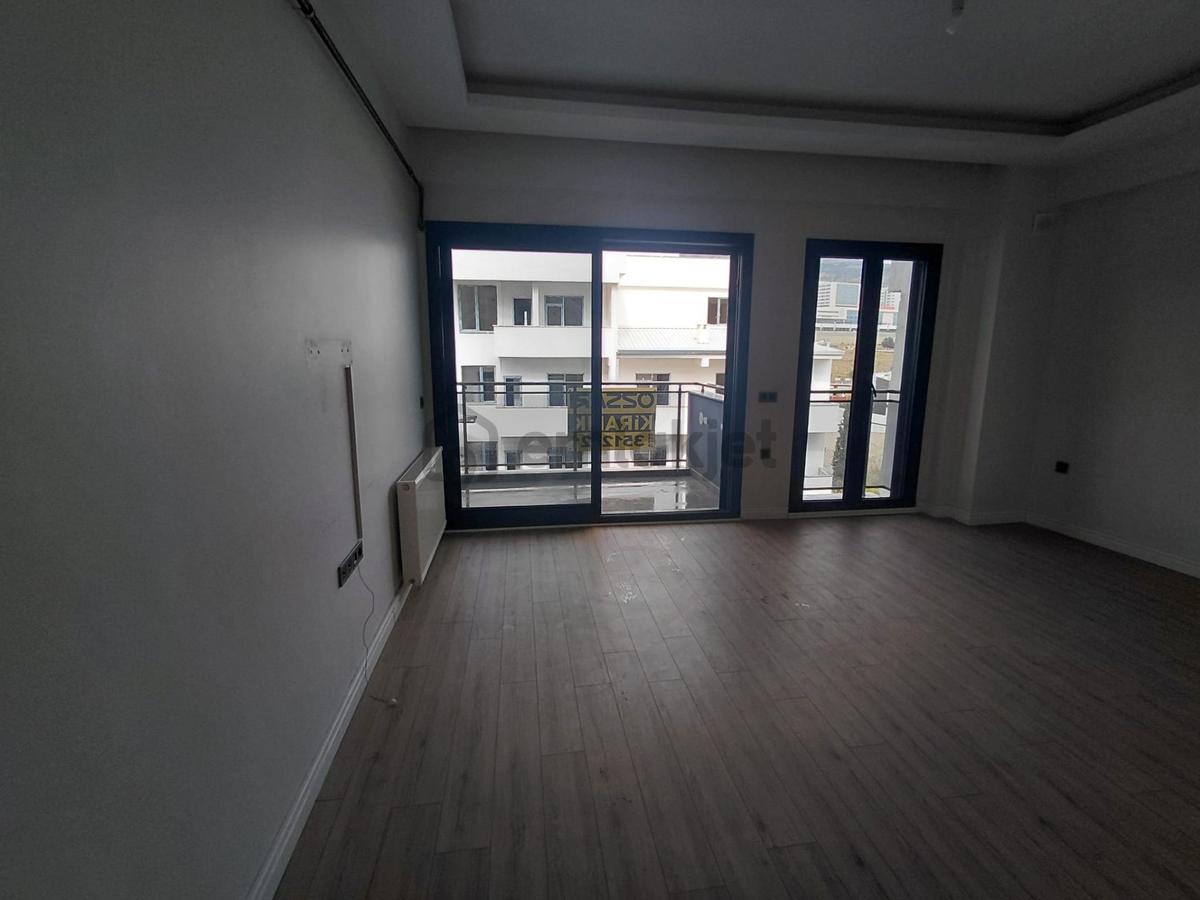 Bayraklı Şehir Hastanesine Yakın 2+1 Kiralık Daire - 14