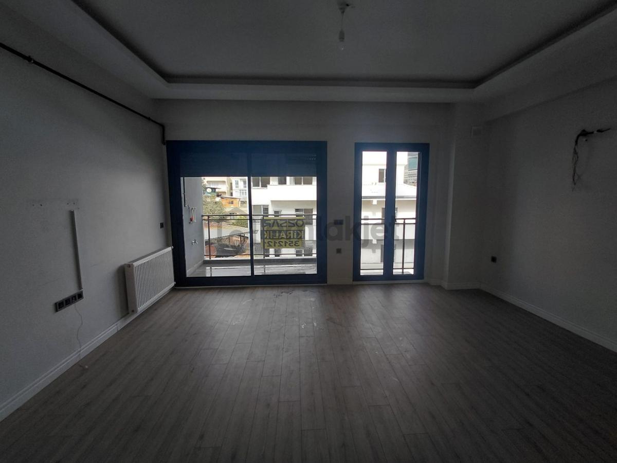 Bayraklı Şehir Hastanesine Yakın 2+1 Kiralık Daire - 7